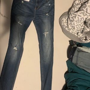 never worn hollister jeans